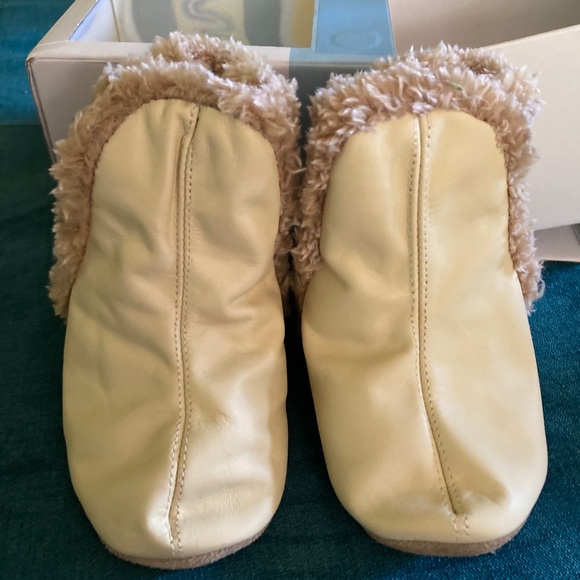 robeez classic bootie